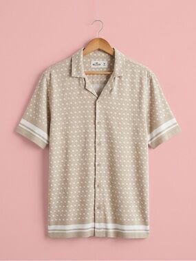 Hollister Beige Short-Sleeve Camp Collar Button-Down with White Stripe Accents